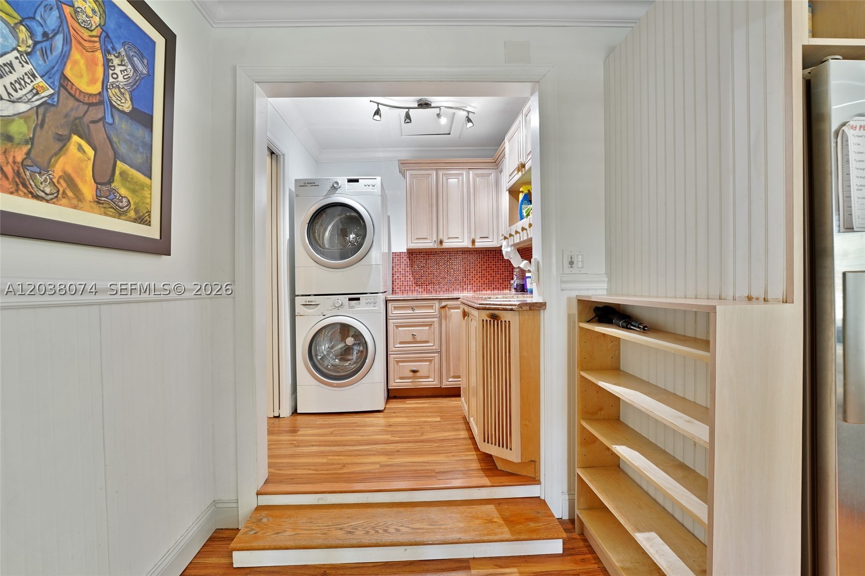 SUNILAND ESTATES - Residential Lease
