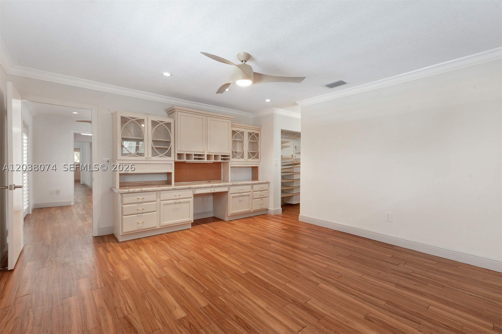 SUNILAND ESTATES - Residential Lease