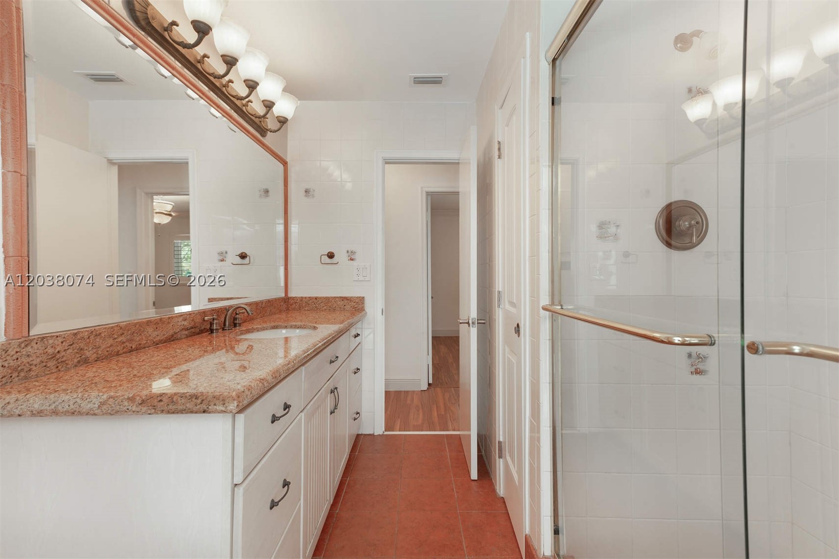 SUNILAND ESTATES - Residential Lease