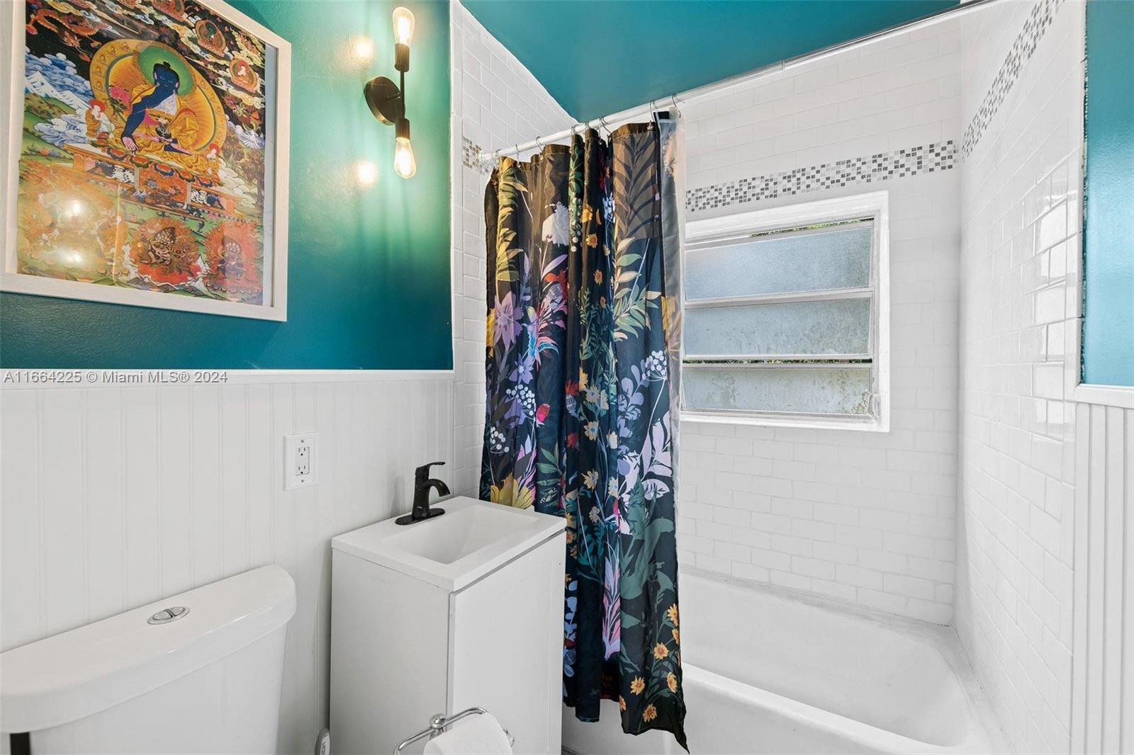 LAUDERDALE PARK 6-33 1/2 - Residential