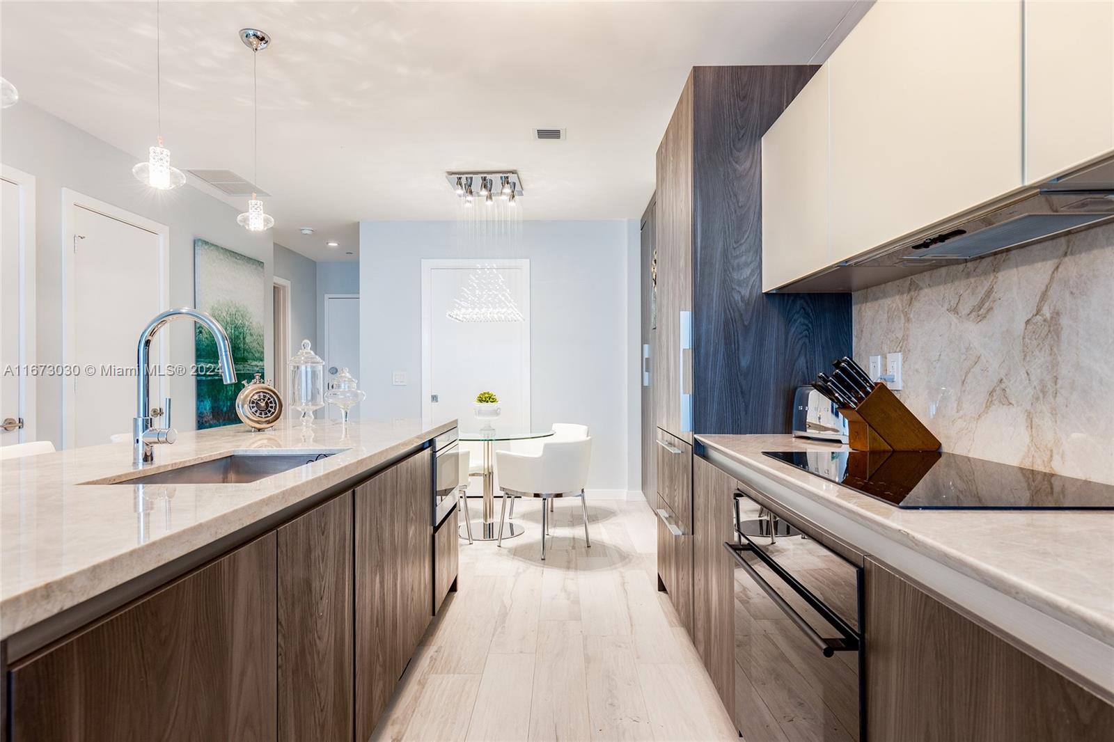 GRAN PARAISO - Residential Lease
