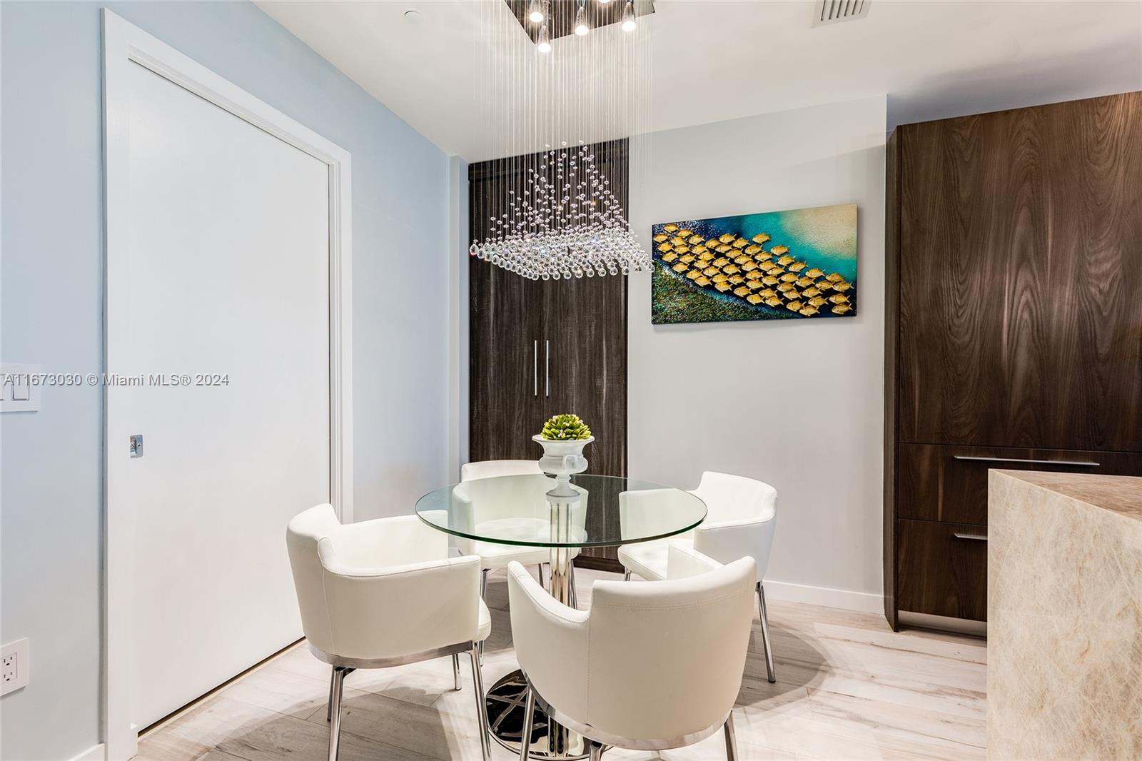 GRAN PARAISO - Residential Lease
