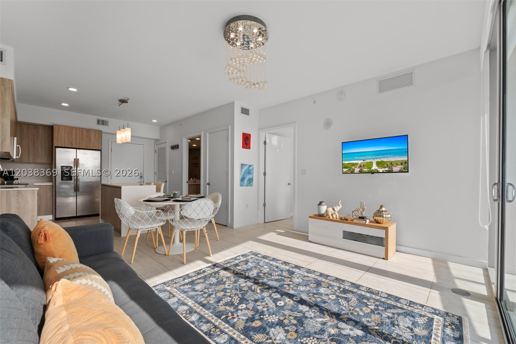 QUADRO CONDO - Residential