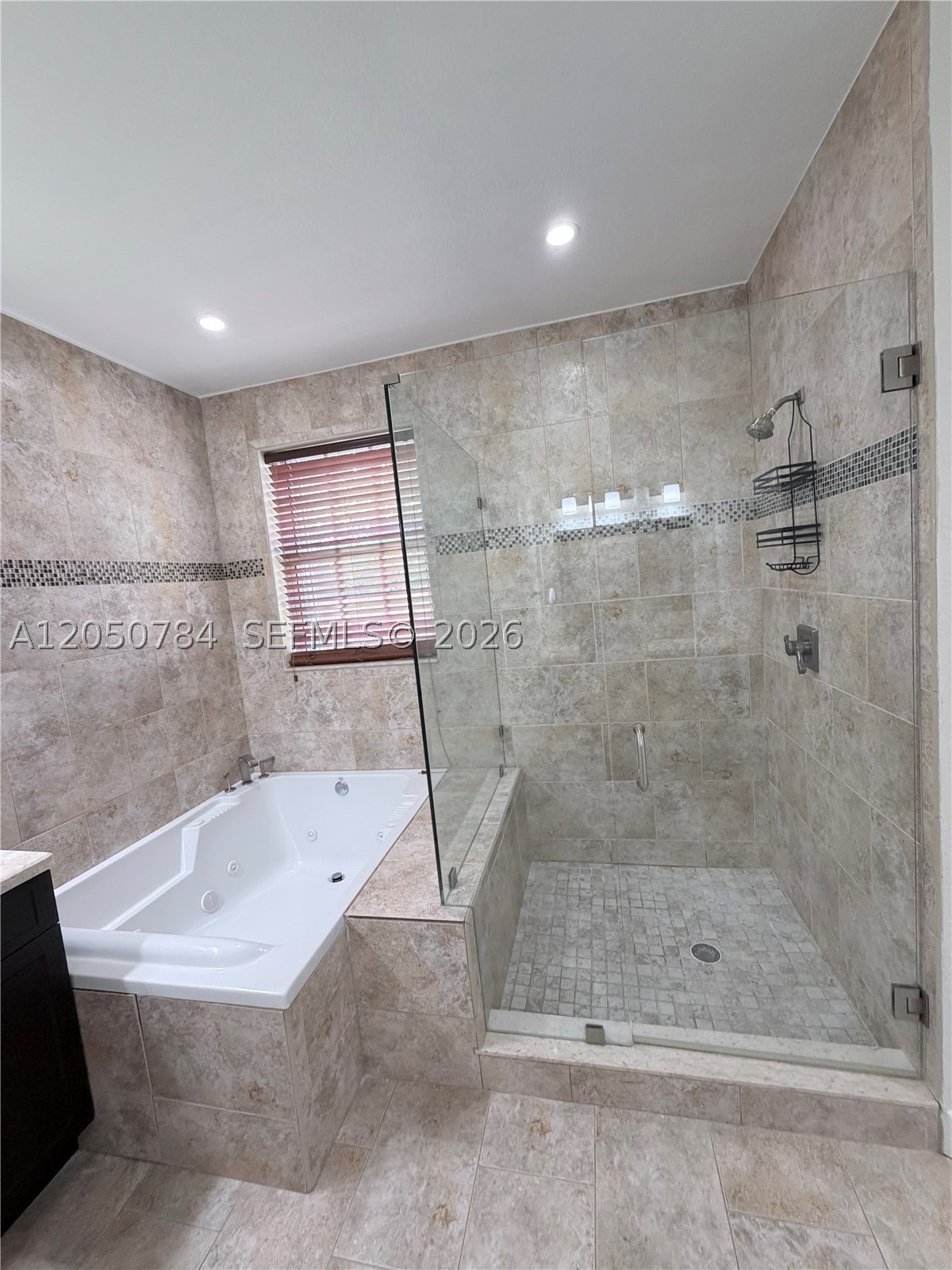 GOLDVUE ESTATES - Residential Lease