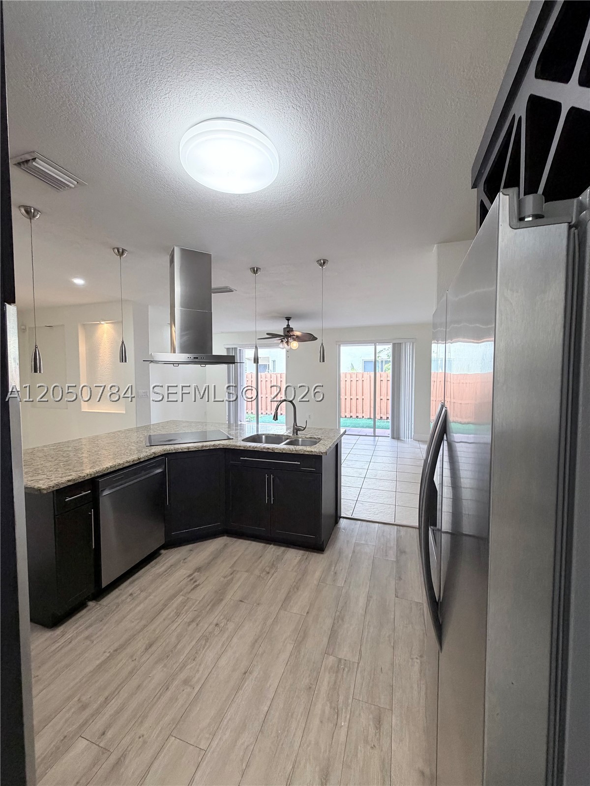 GOLDVUE ESTATES - Residential Lease