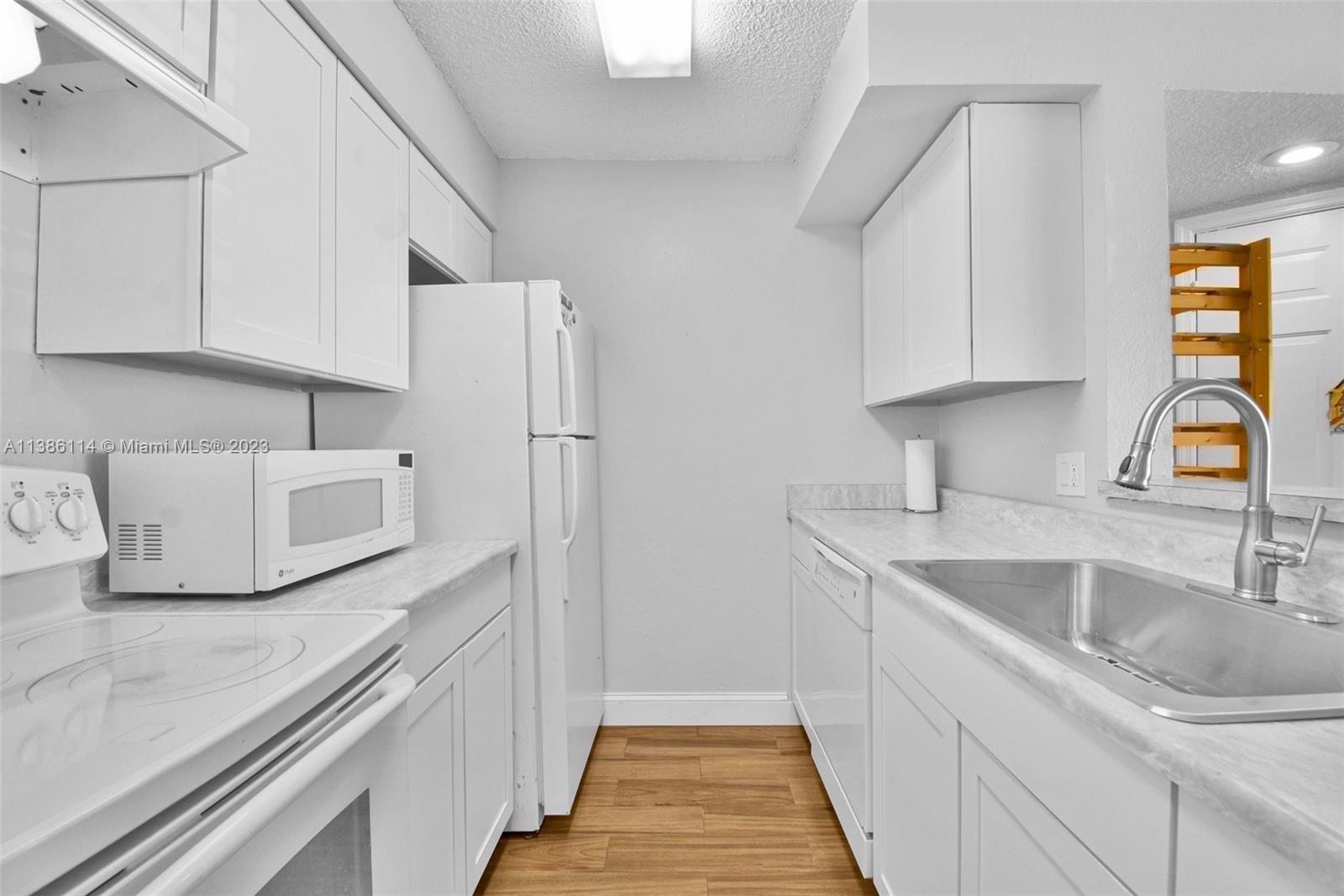 SUNDANCE AT DAVIE CONDO - Residential Lease