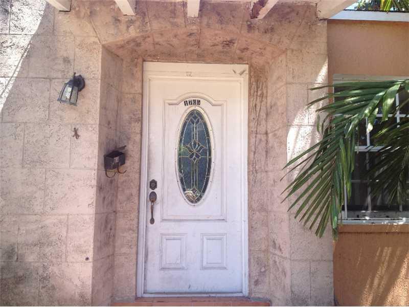 THE SILVERSTEIN SUB - Residential Lease