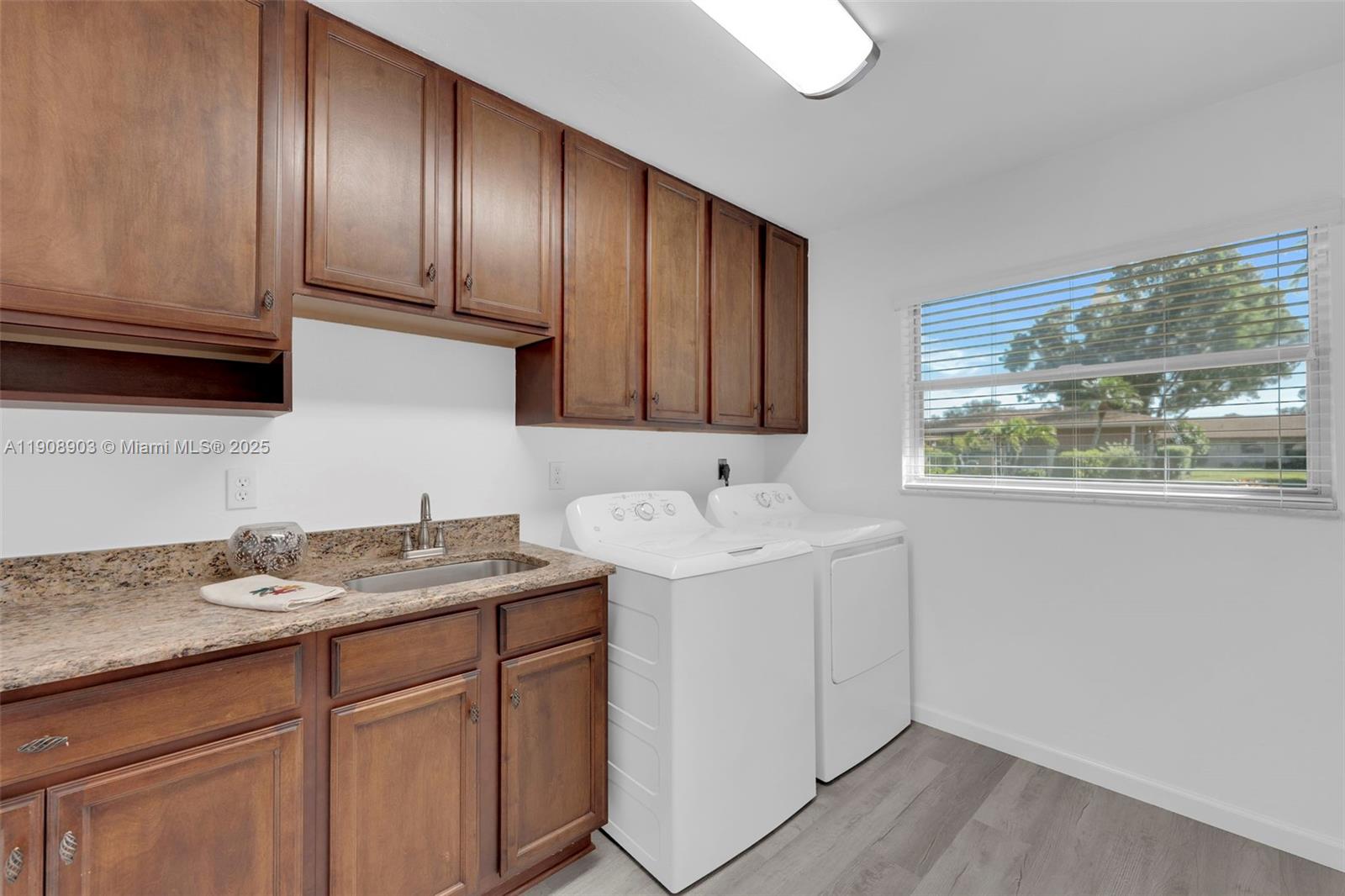 WHISKEY CREEK VILLAGE GREE - Residential