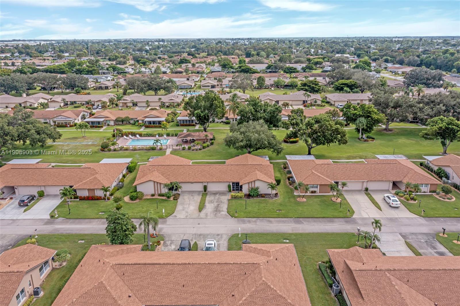 WHISKEY CREEK VILLAGE GREE - Residential