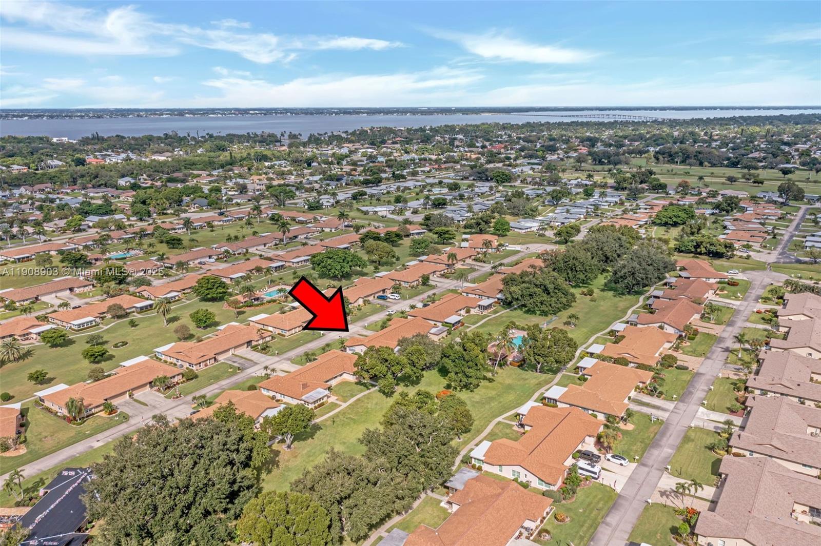 WHISKEY CREEK VILLAGE GREE - Residential