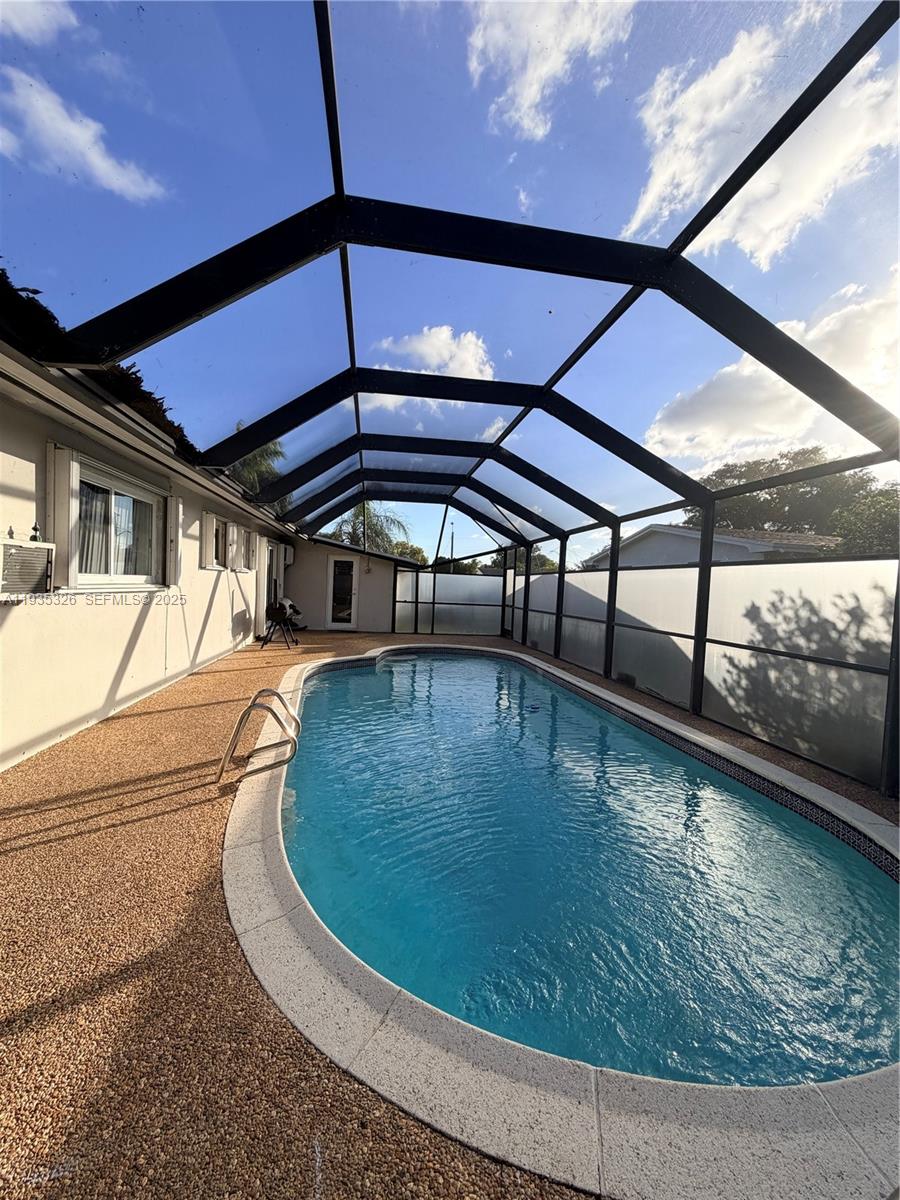 BERKELEY MANOR SEC 1 - Residential Lease