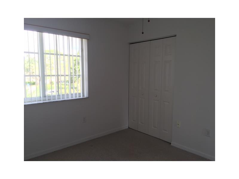 PEMBROKE ISLES-Landings - Residential Lease