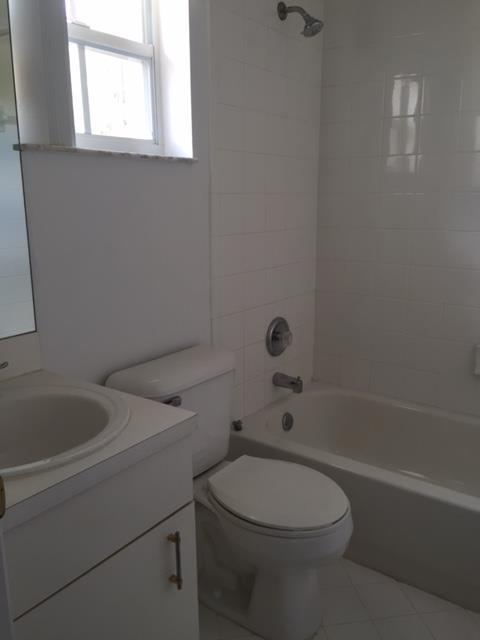PEMBROKE ISLES-Landings - Residential Lease