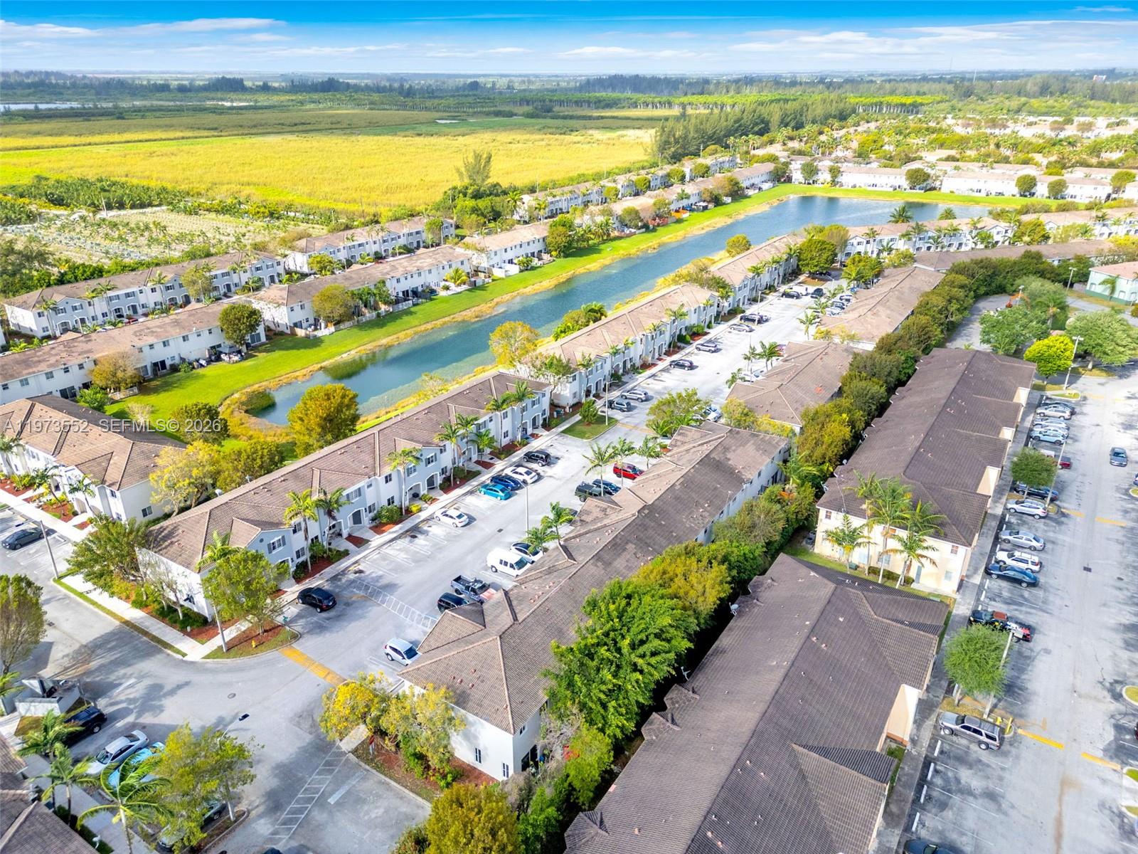 VENETIA GROVE - Residential