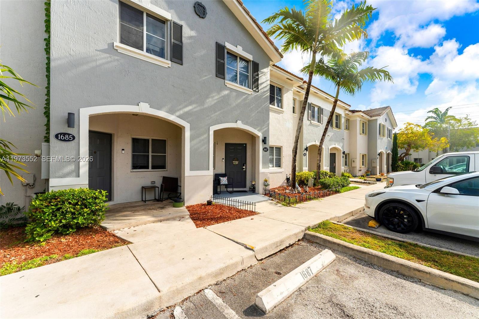VENETIA GROVE - Residential