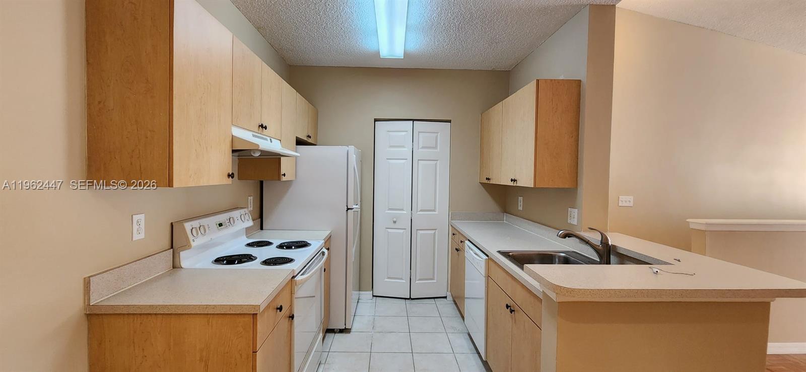 SPA AT SUNSET ISLES CONDO - Residential Lease