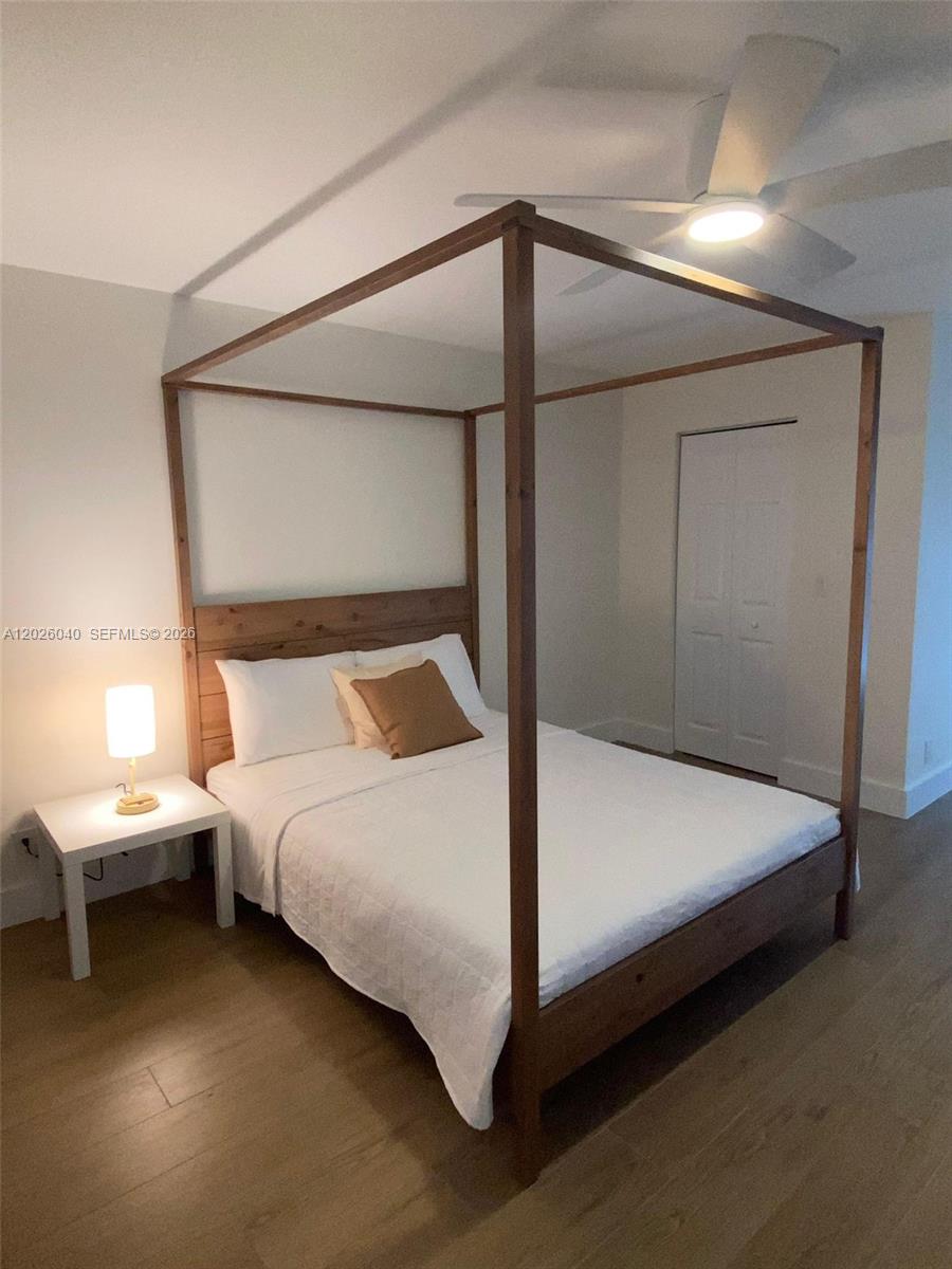 HUNTINGTON LAKES SEC FIVE - Residential Lease