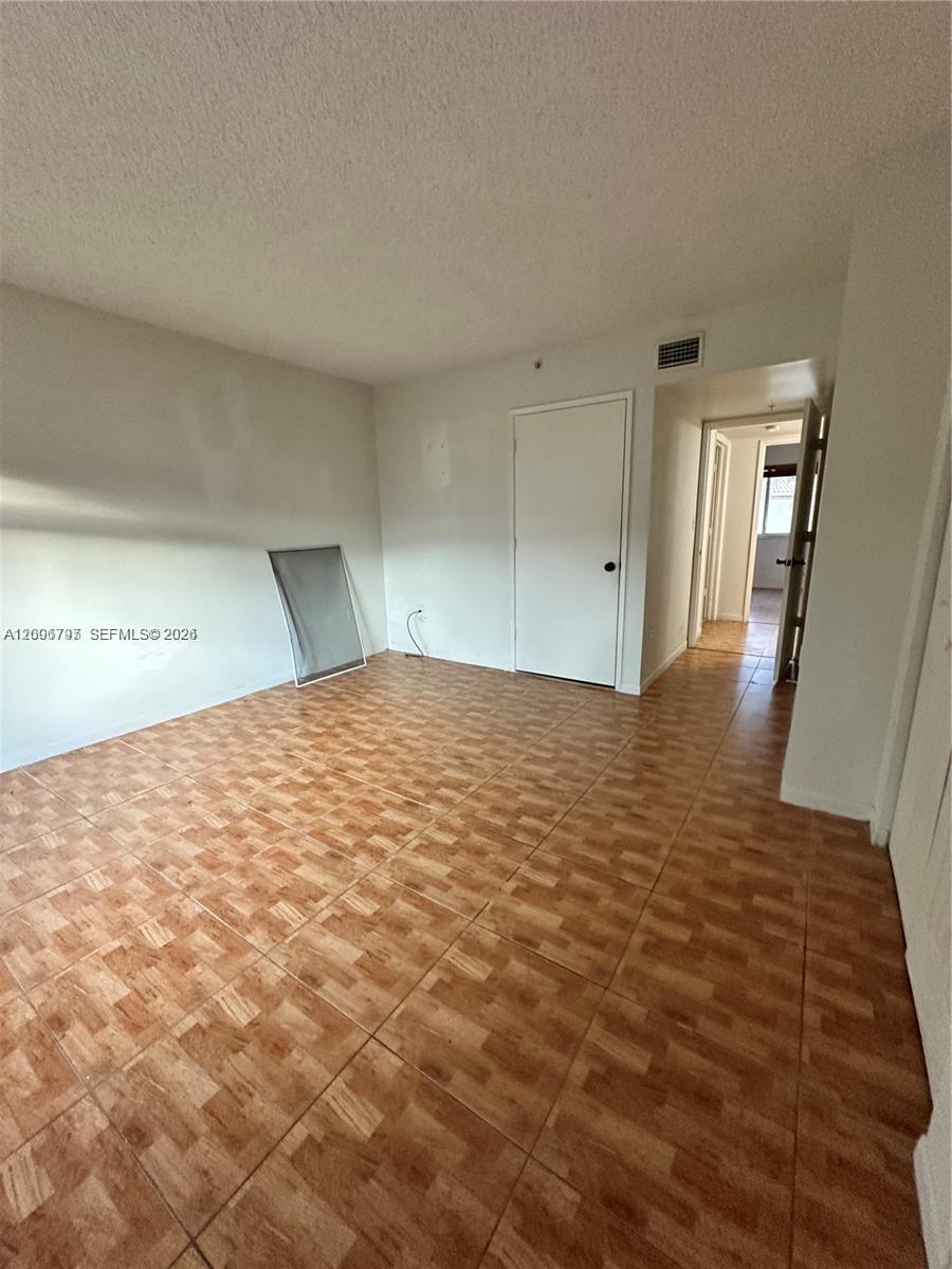 CHATEAUBLEAU VILLAS MIDWA - Residential