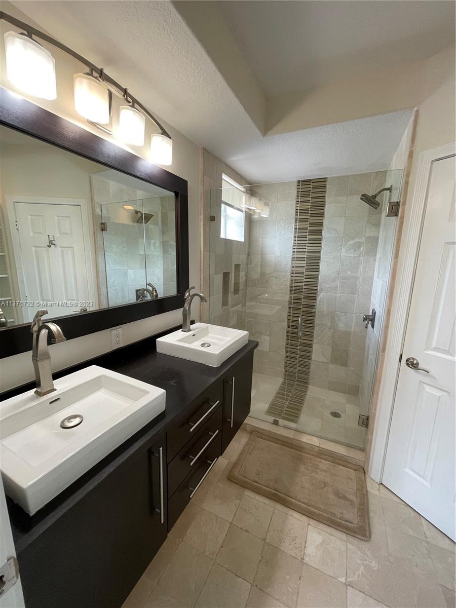 SAVANNAH AT DORAL - Residential Lease