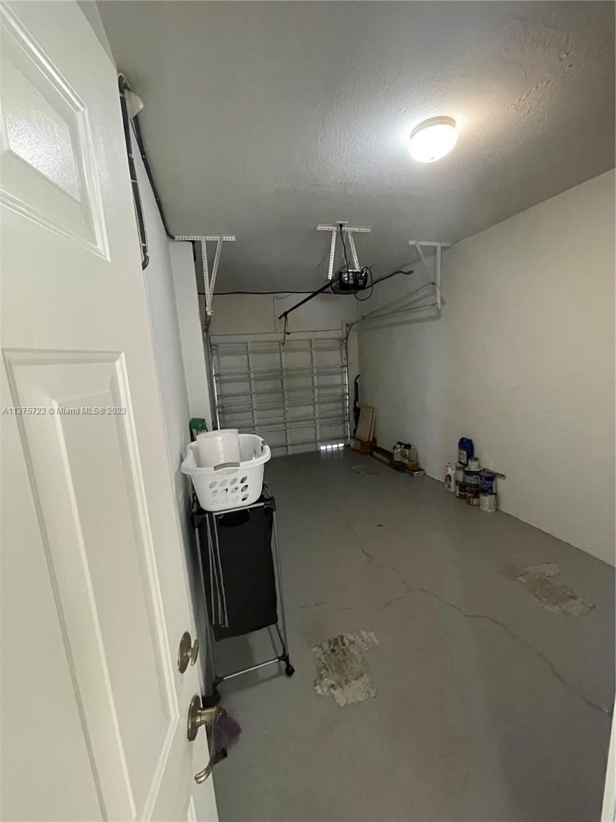 SAVANNAH AT DORAL - Residential Lease