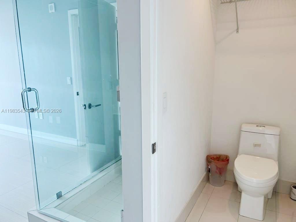 ICON BAY CONDO - Residential
