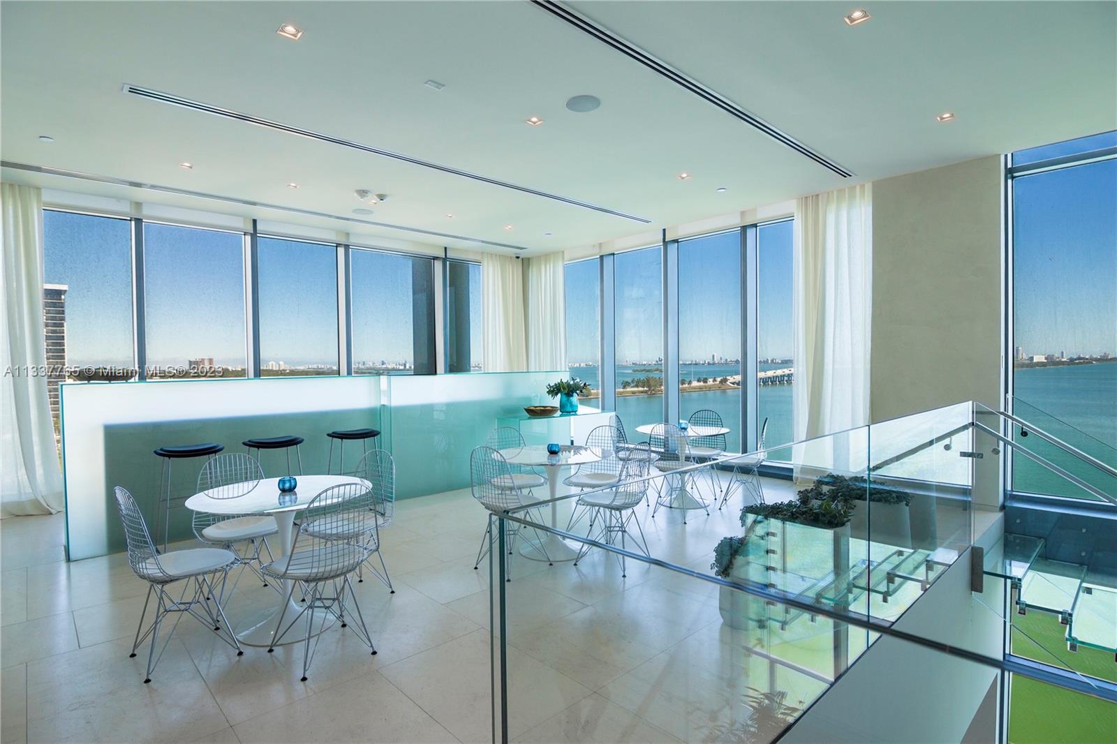 ONE PARAISO CONDO - Residential