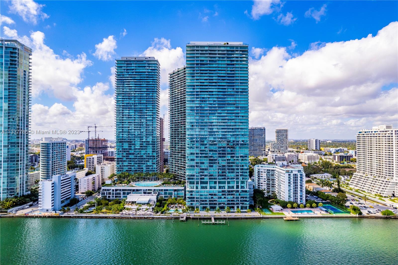 ONE PARAISO CONDO - Residential