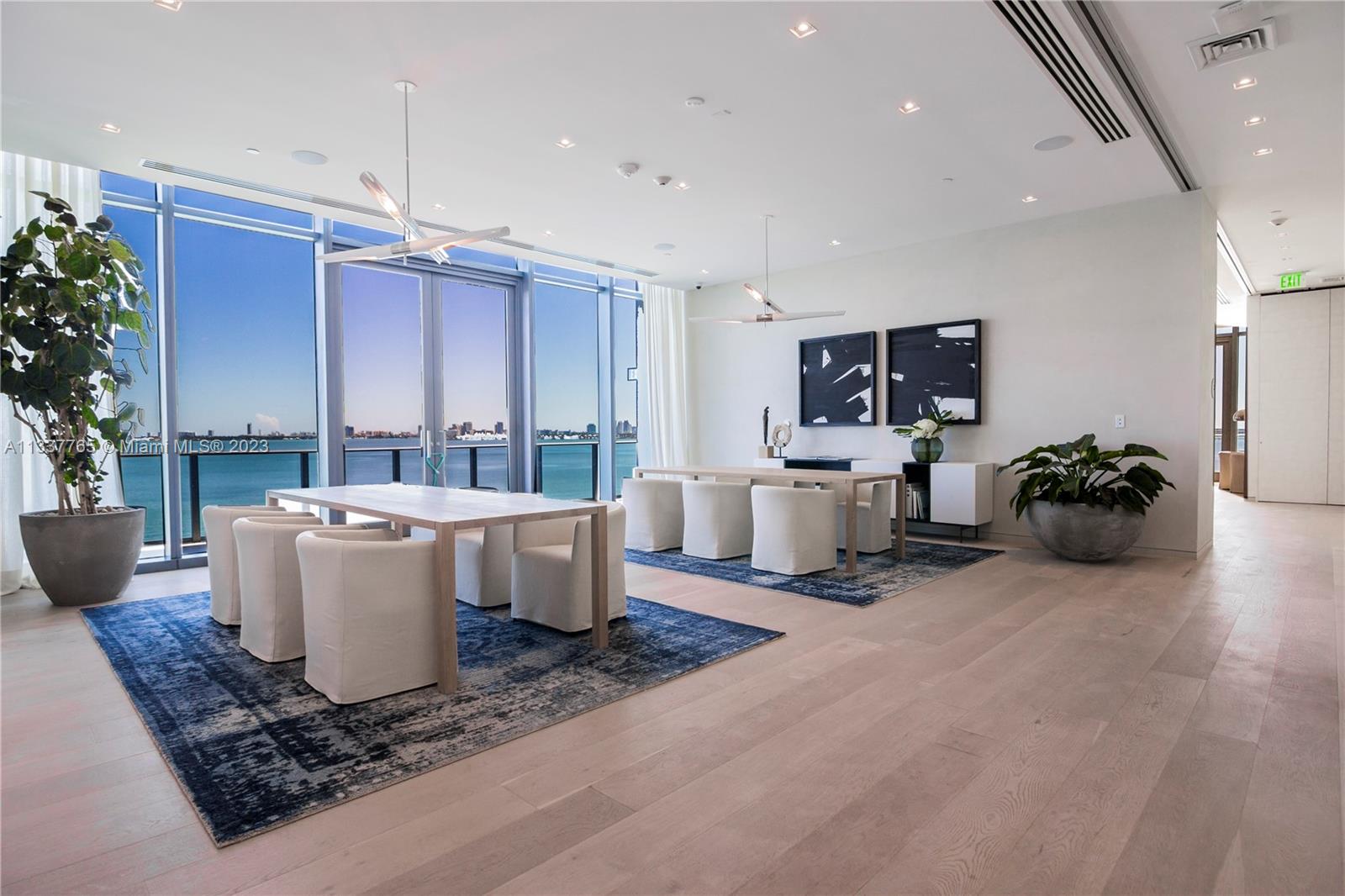ONE PARAISO CONDO - Residential