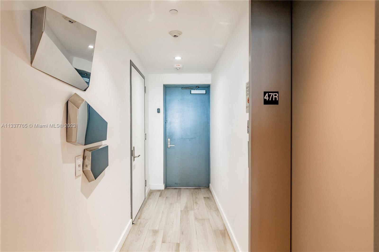 ONE PARAISO CONDO - Residential