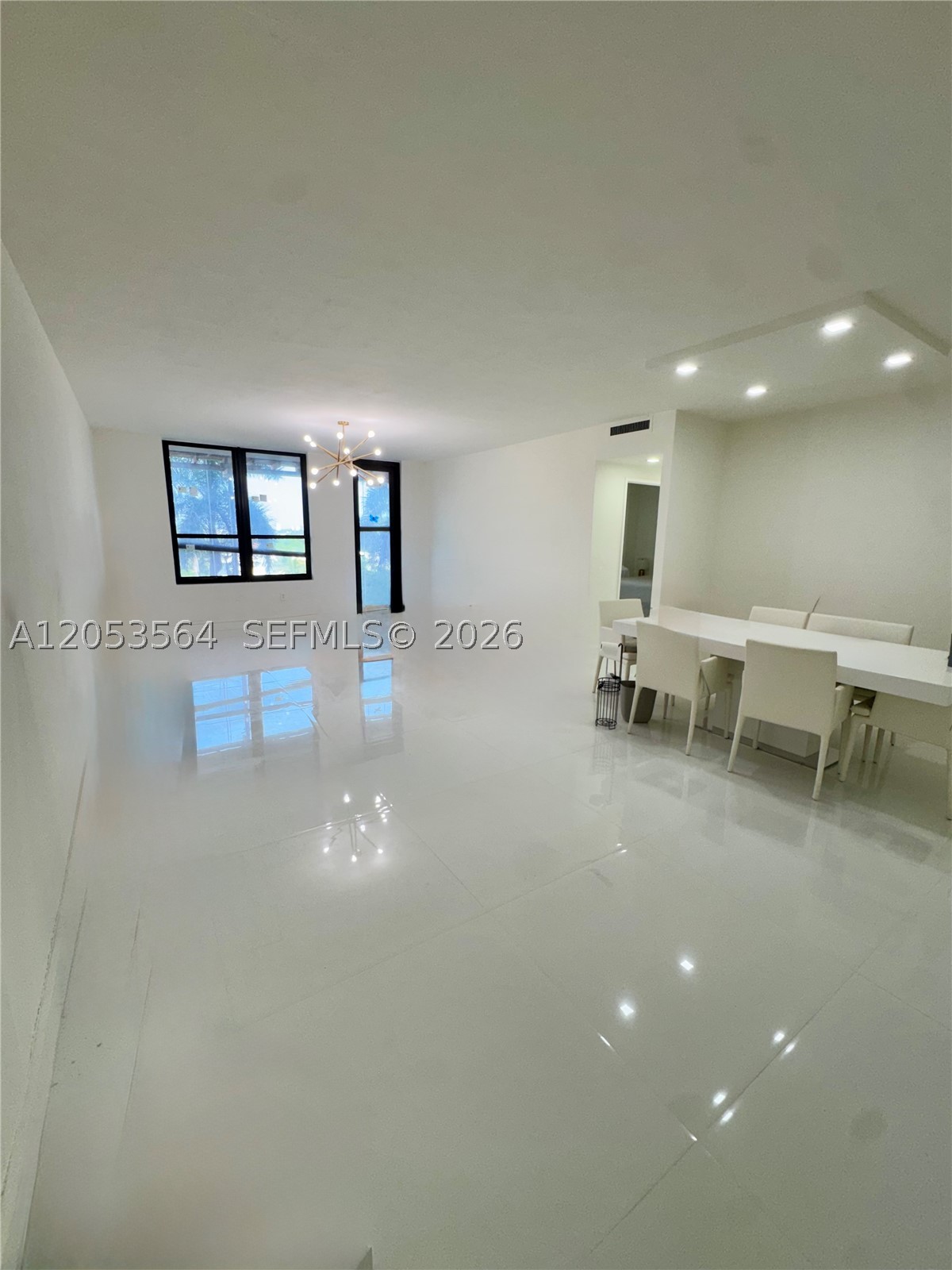 THE PLAZA OF BAL HARBOUR - Residential