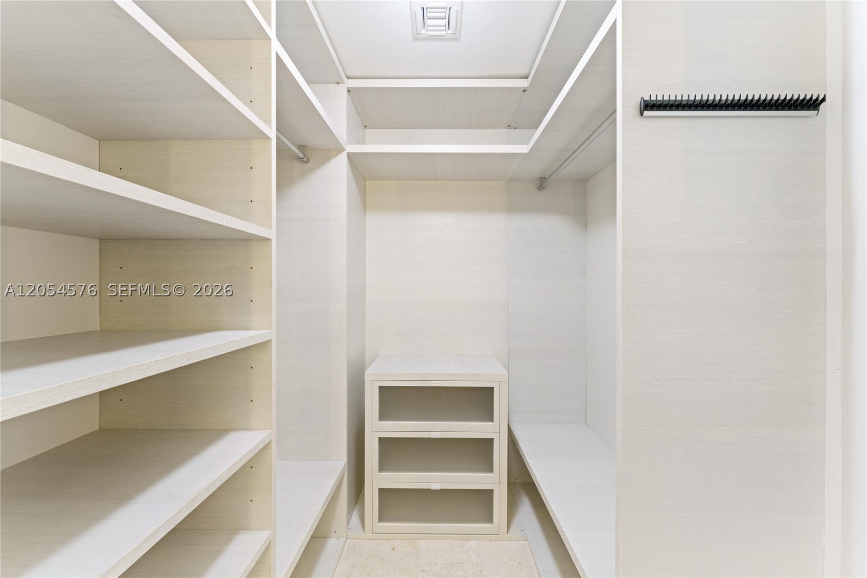 RISE CONDO - Residential Lease