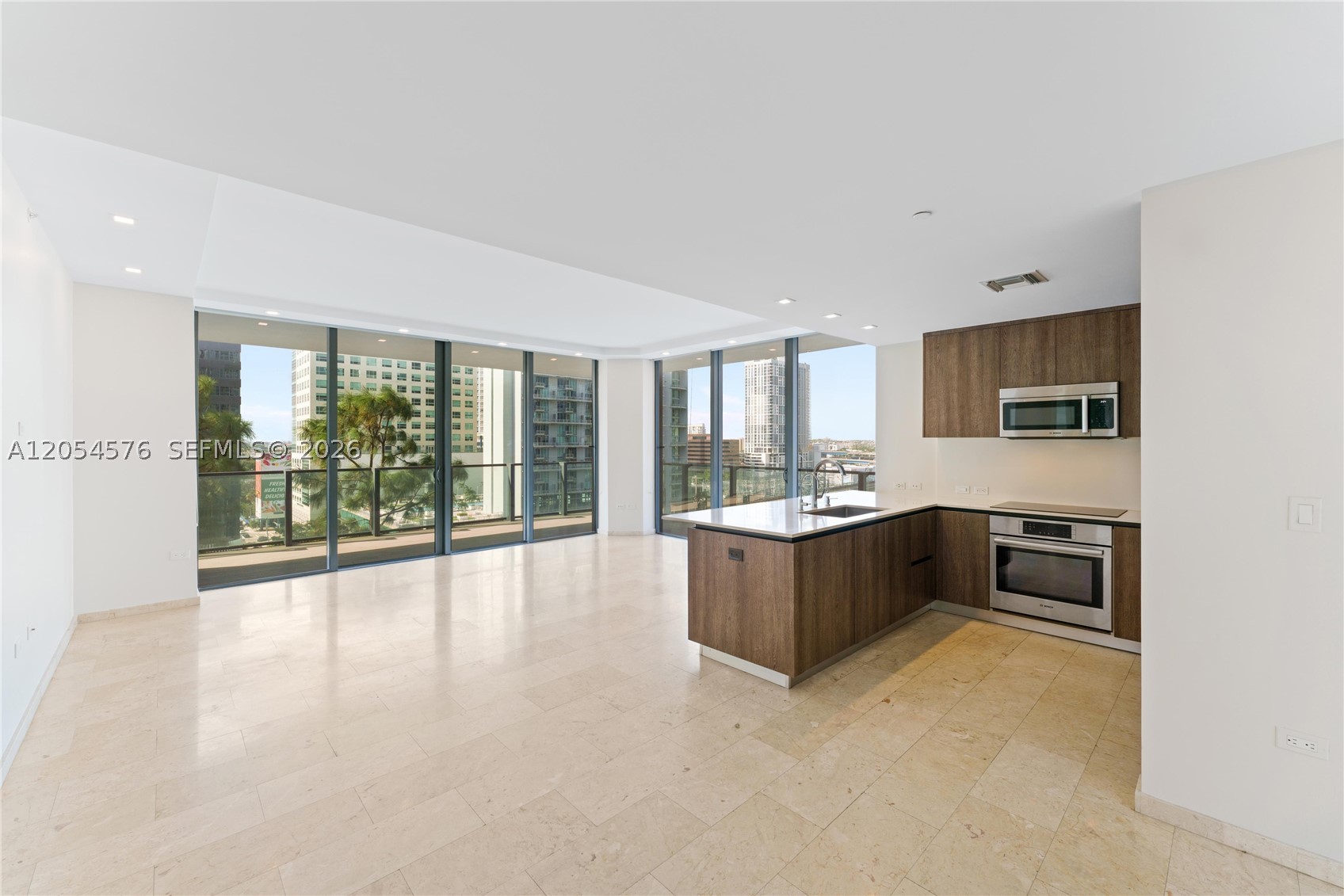 RISE CONDO - Residential Lease