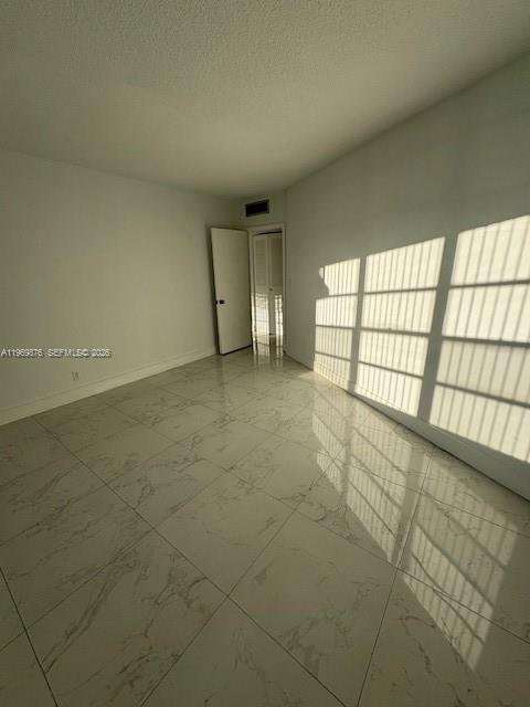 GOLDEN VIEW CONDO - Residential