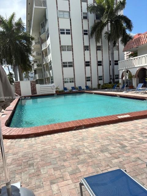 GOLDEN VIEW CONDO - Residential