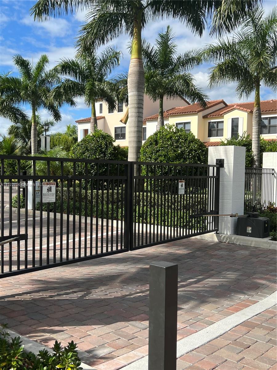 CT INDUSTRIAL PLAT - Residential Lease