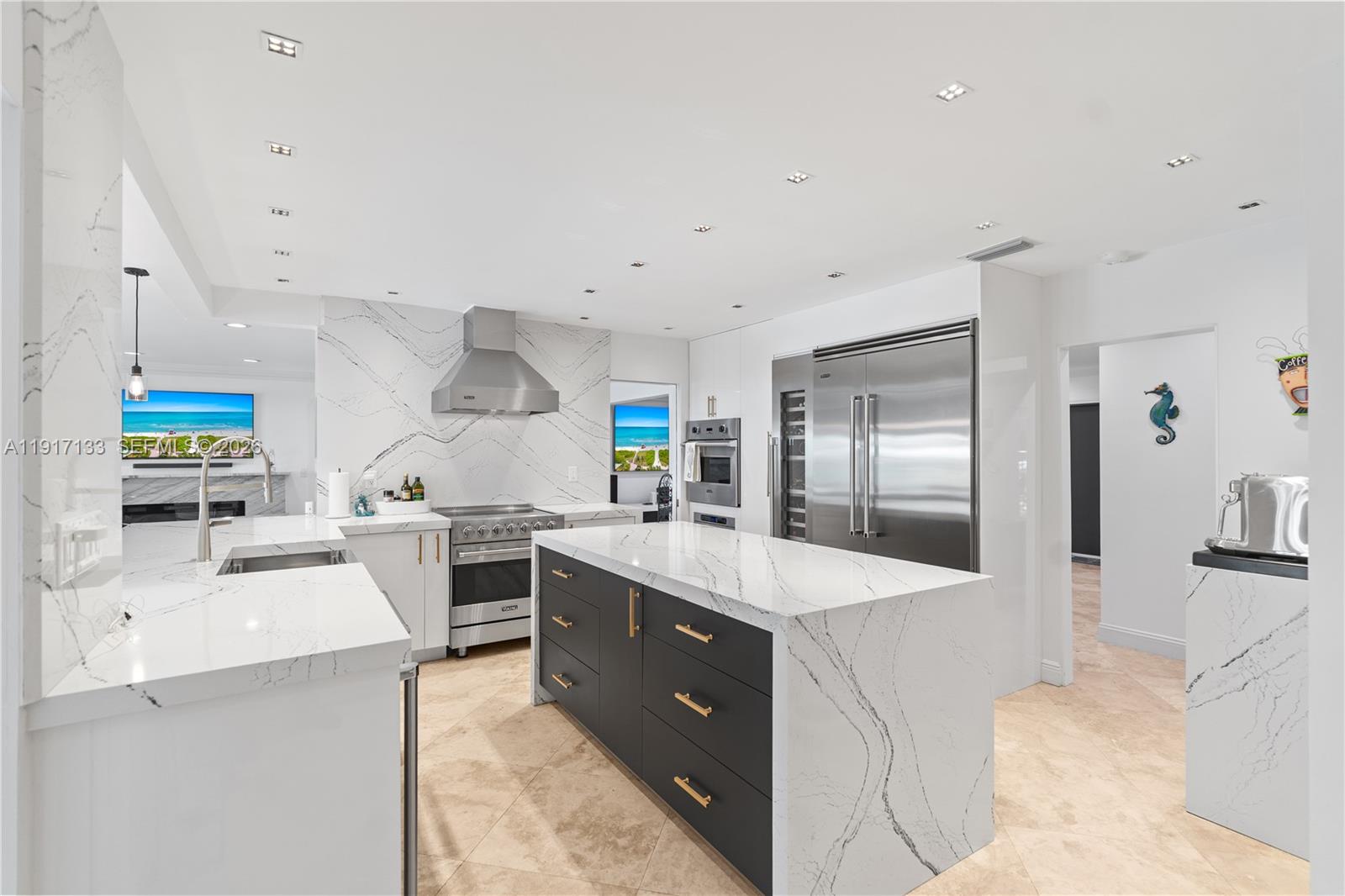 CORAL RIDGE COUNTRY CLUB - Residential