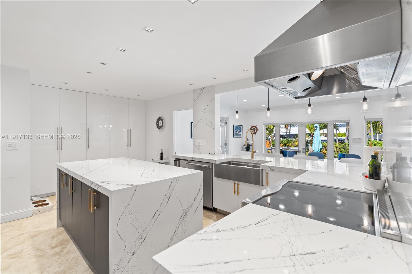 CORAL RIDGE COUNTRY CLUB - Residential