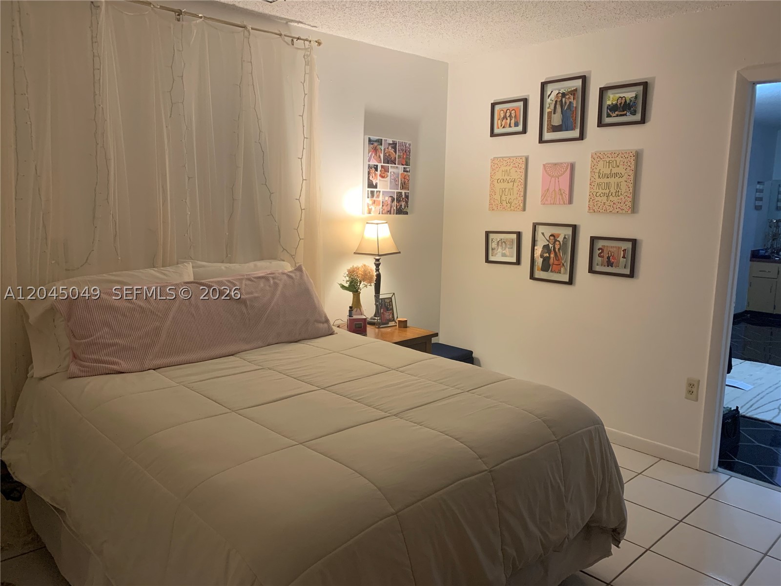 10TH ADDN TO RICHMOND HEI - Residential Lease