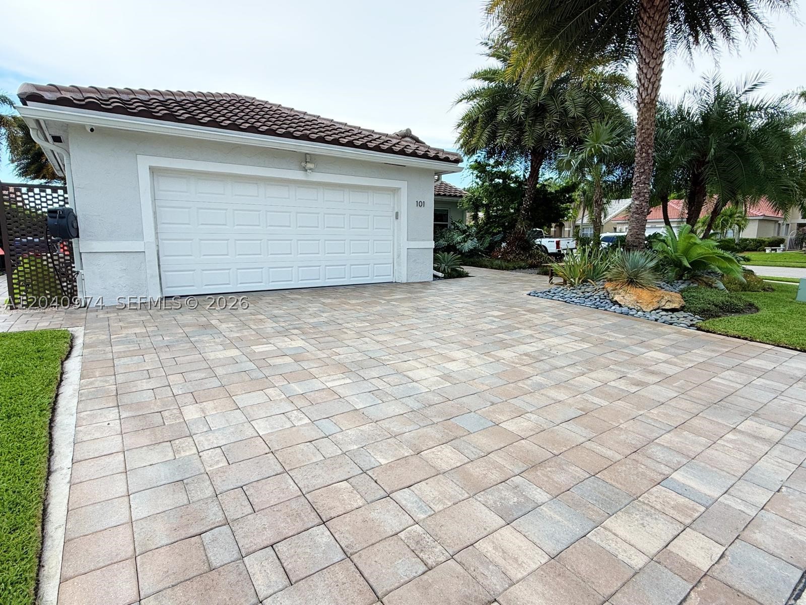 AMERITRAIL SECTION ONE - Residential