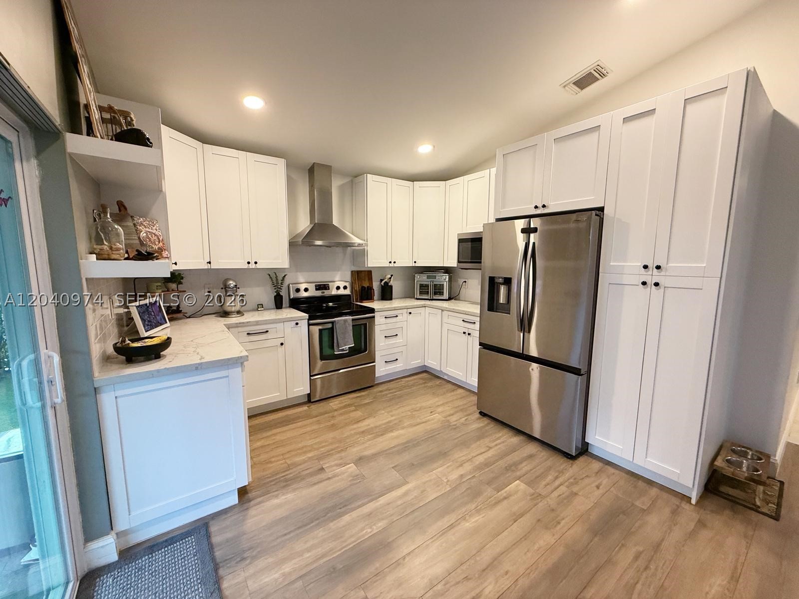 AMERITRAIL SECTION ONE - Residential