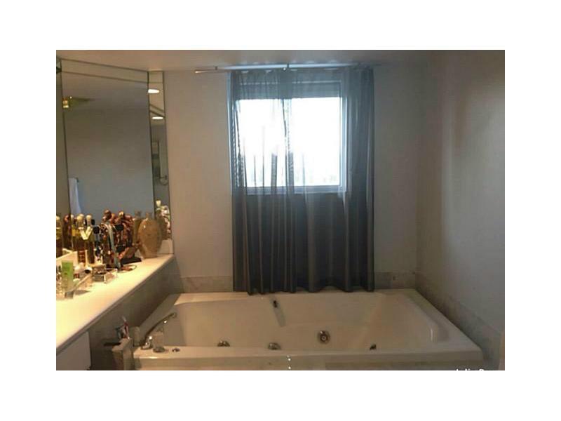OCEANIA III CONDO - Residential Lease