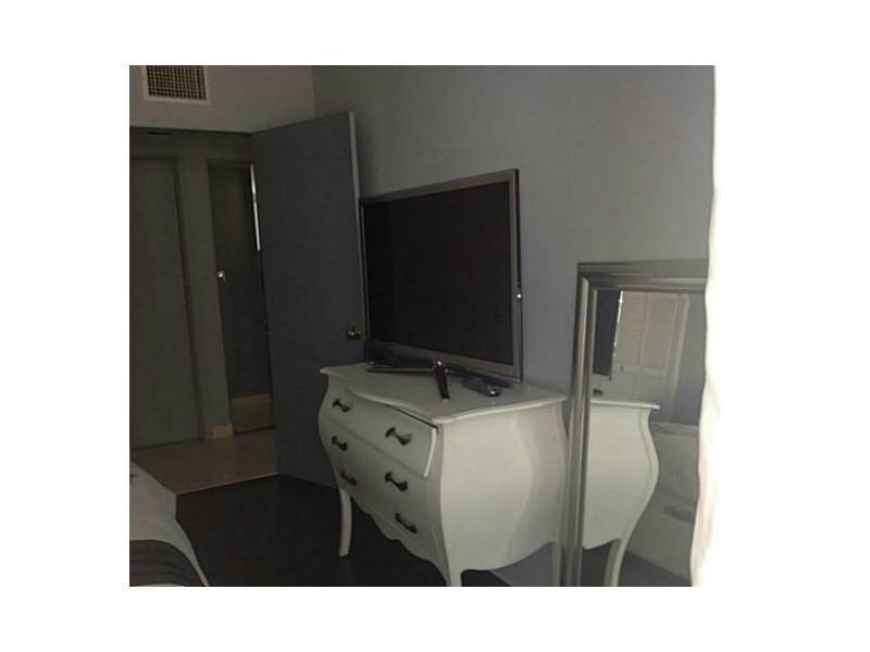 OCEANIA III CONDO - Residential Lease