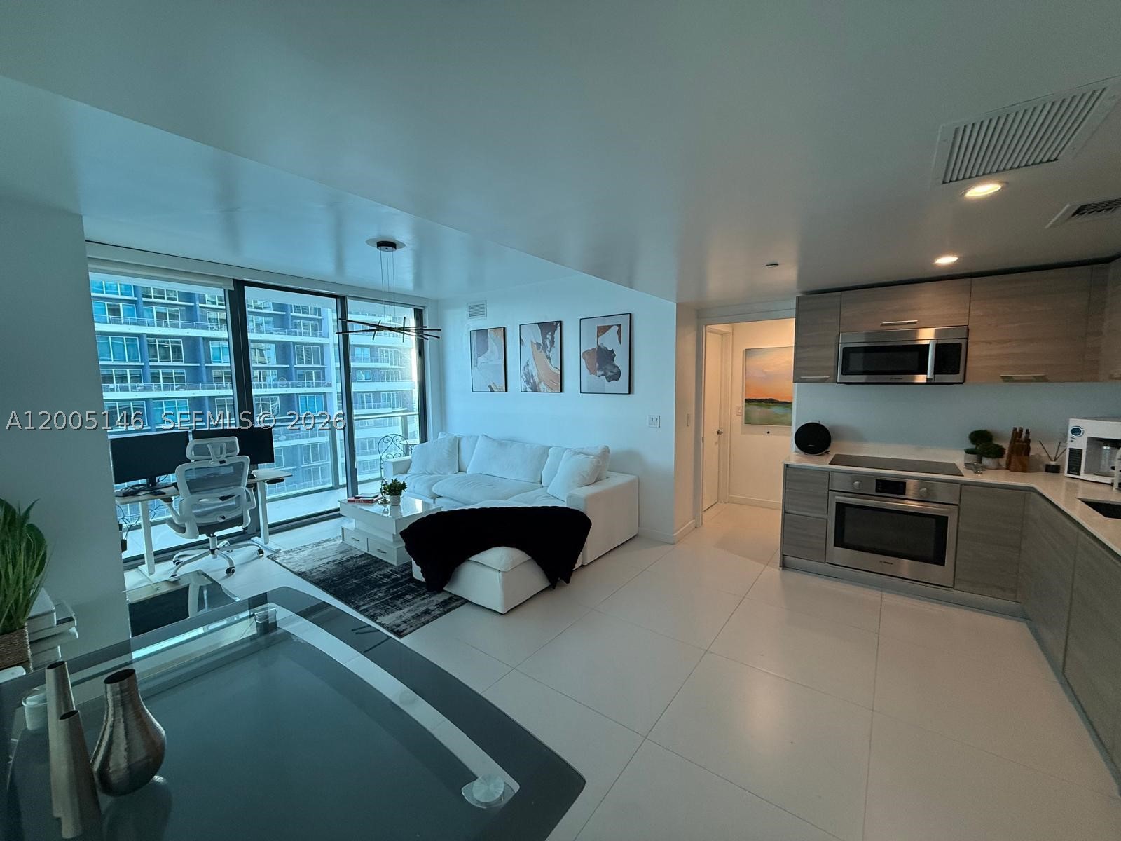 Turnkey 31st-floor residence at Dua Miami (formerly SLS Brickell), a 
Philippe Starck-designed luxury condo-hotel in Brickell. Unit 3107 
features unobstructed northeast views of Biscayne Bay and the 
downtown Miami skyline through floor-to-ceiling windows.

Move-in-ready with designer finishes: open-concept layout, European 
kitchen, spa-inspired bath, in-unit washer/dryer, and deeded assigned 
parking. Furniture package available separately.

Dua Miami is a Marriott Autograph Collection property with 24-hour 
concierge, valet, housekeeping, resort-style pool deck, spa, fitness 
center, residents' lounge, and dining by Rosa Negra and Katsuya.

Steps to Brickell City Centre, Mary Brickell Village, and the 
Metromover. Minutes to Downtown, Wynwood, Miami Beach, and MIA.