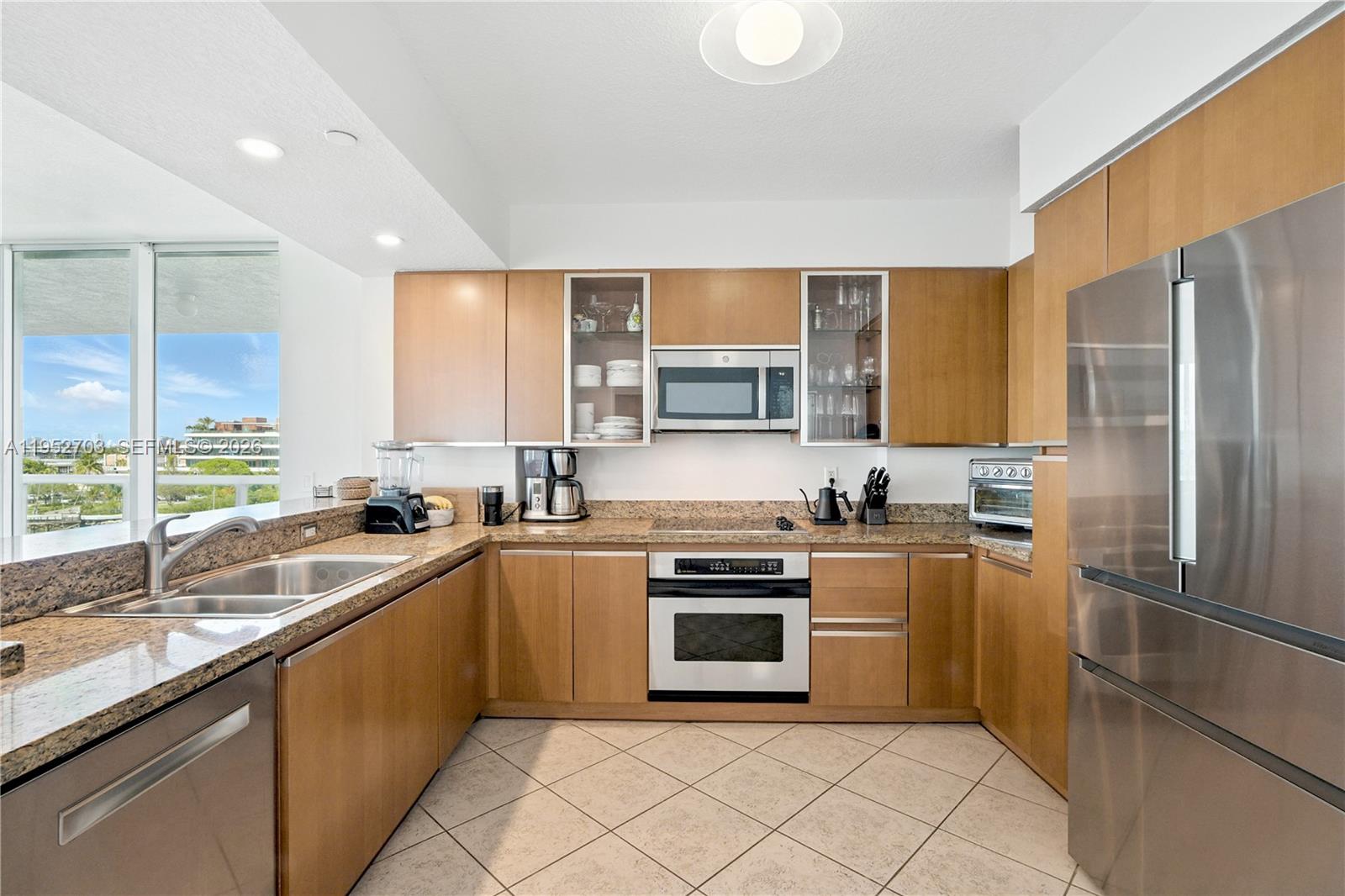 THE GRAND VENETIAN CONDO - Residential
