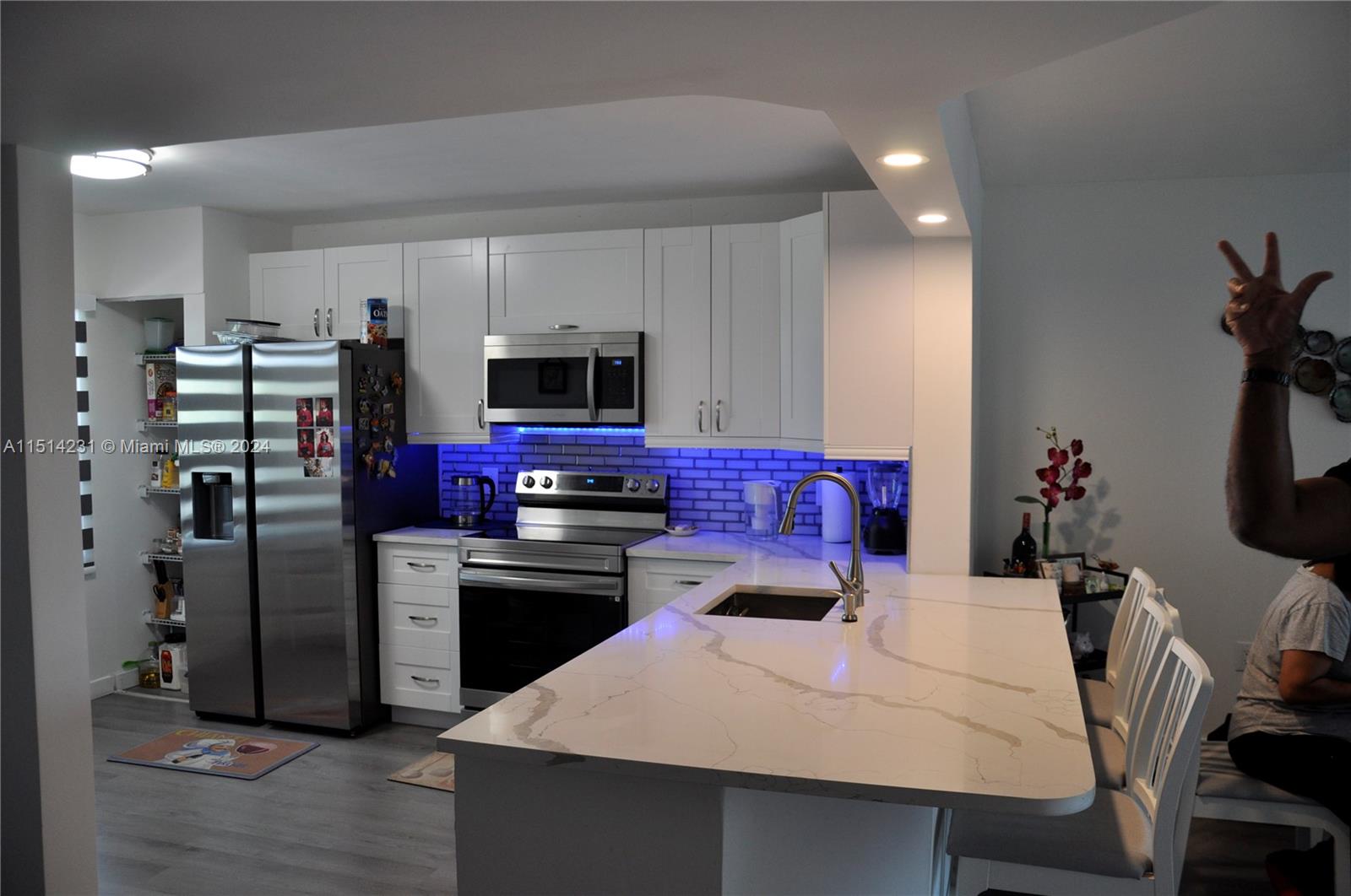55 and older, This unit was completely remodeled, new appliances, New washer and dryer in the unit, bathrooms completely updated and remodeled. A/C unit Brand new with warranty, all plumbing was completely replaced, New water heater 1 week old, 24 hr notice to listing Agent for showing.This unit overlooks expansive waterviews with amazing sunset views.this gated community offers Golfing, Pickle ball,Tennis, Numerous pools, shuffleboard and clubhouse activities. Unit 313 offers, spacious kitchen with bar style eat-in kitchen concept, open concept living room and dinning.

ATTN: Showing agents NO SHOES ALLOWED IN UNIT DURING SHOWINGS.