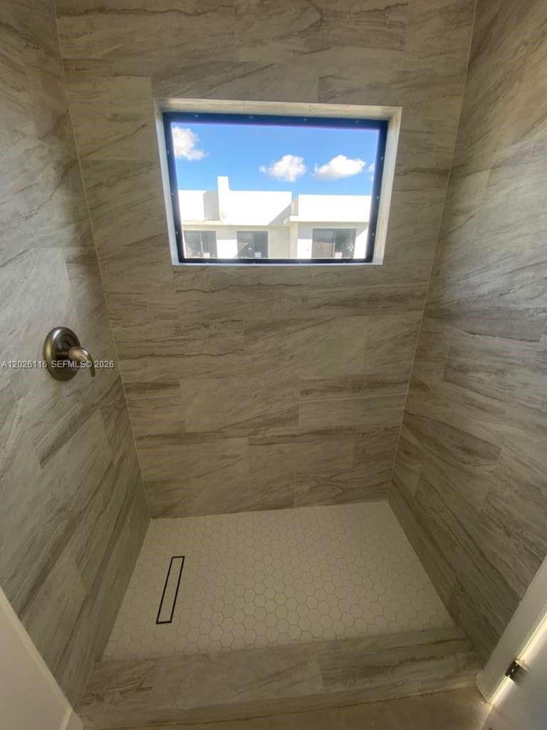 BULLARDS - Residential Lease