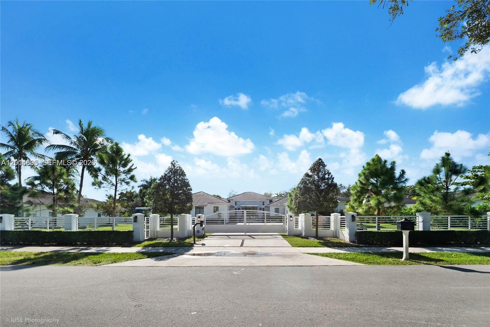 SUNILAND ESTATES 1ST ADDN - Residential