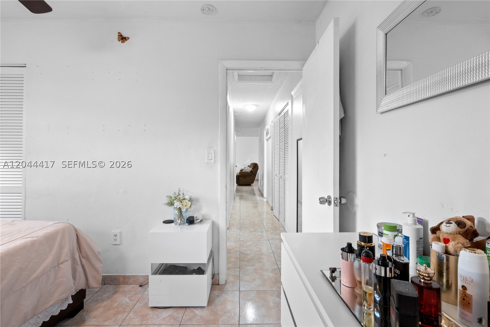CAROL CITY LAKE STEVEN ES - Residential