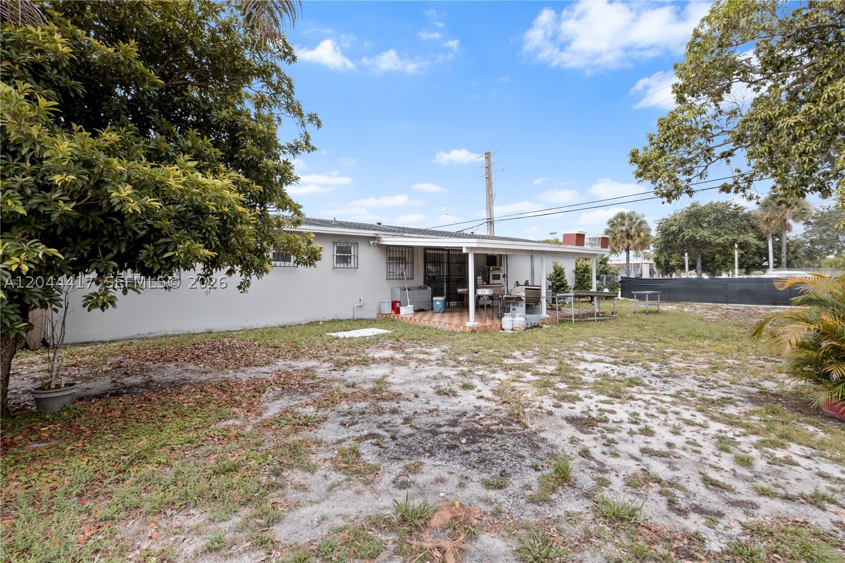 CAROL CITY LAKE STEVEN ES - Residential