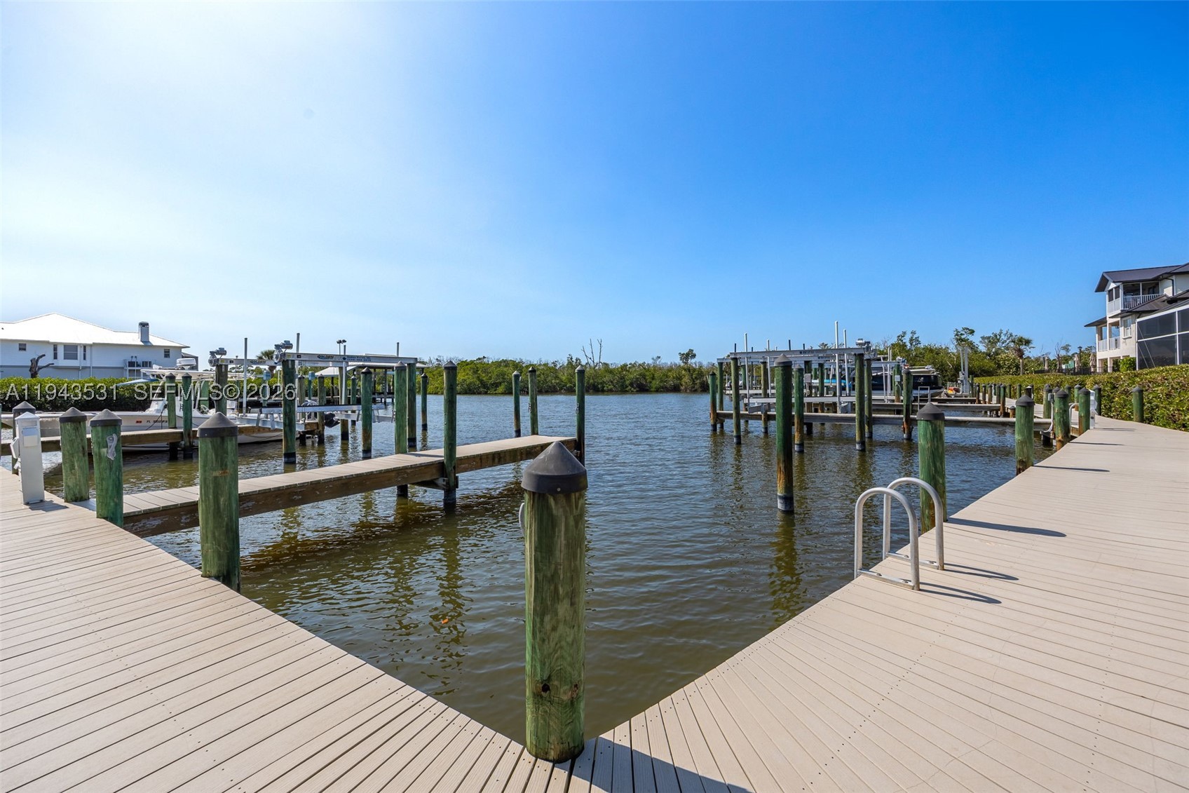 OLD PELICAN BAY - Residential